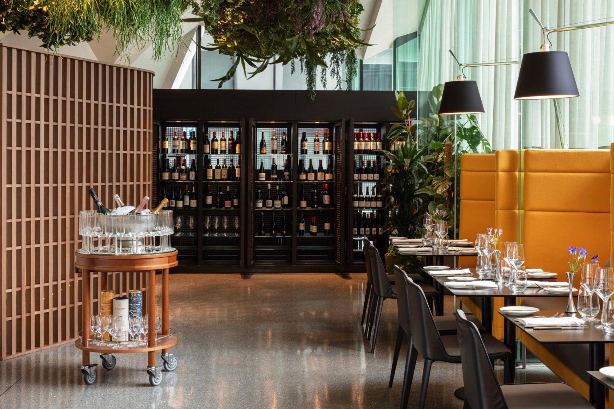 Anantara The Marker Dublin- A Leading Hotel Of The World Exterior photo The interior of the restaurant