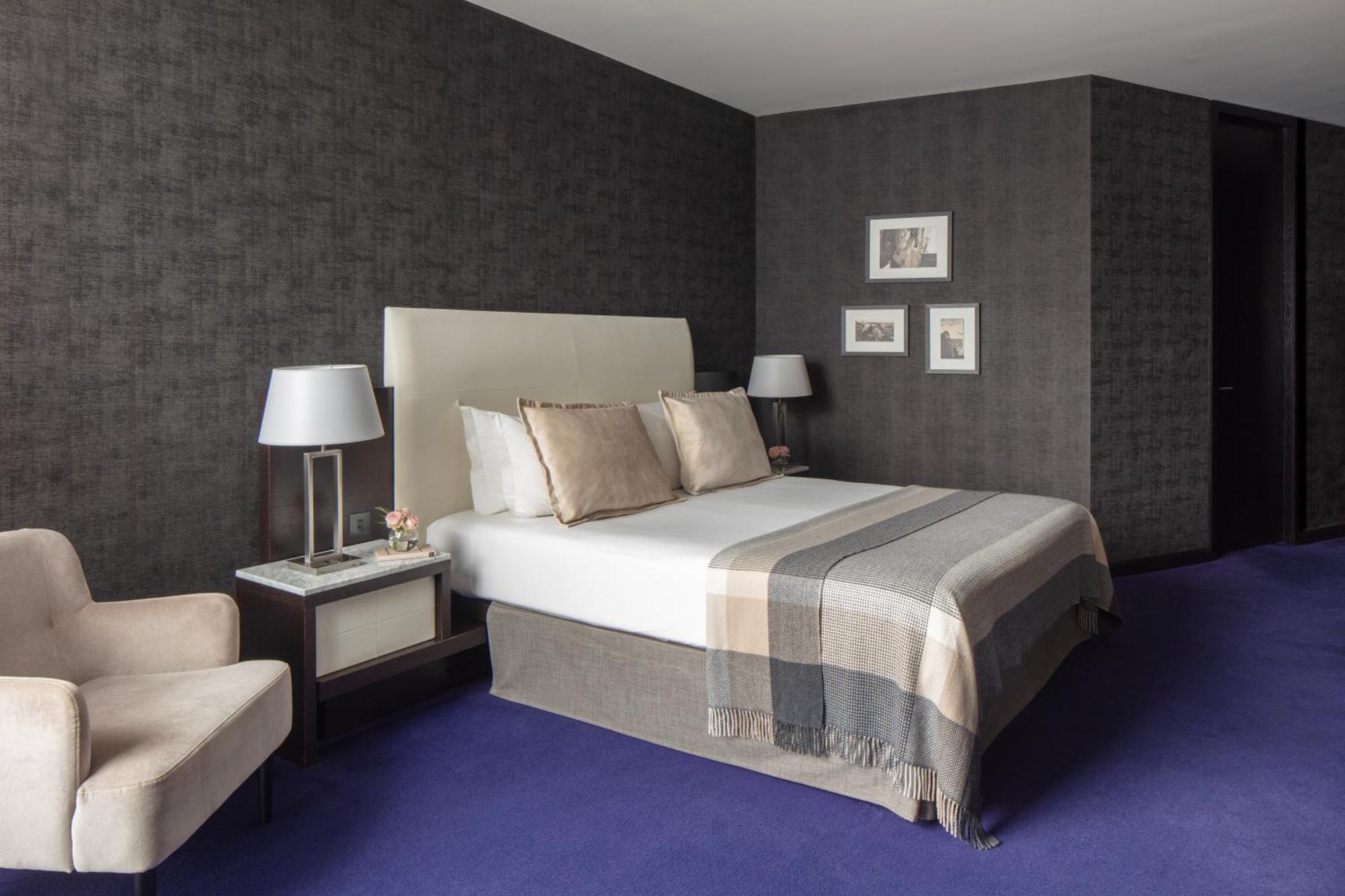 Anantara The Marker Dublin- A Leading Hotel Of The World Exterior photo A bedroom at the hotel